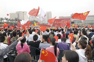 抬起头，我们可是利物浦！